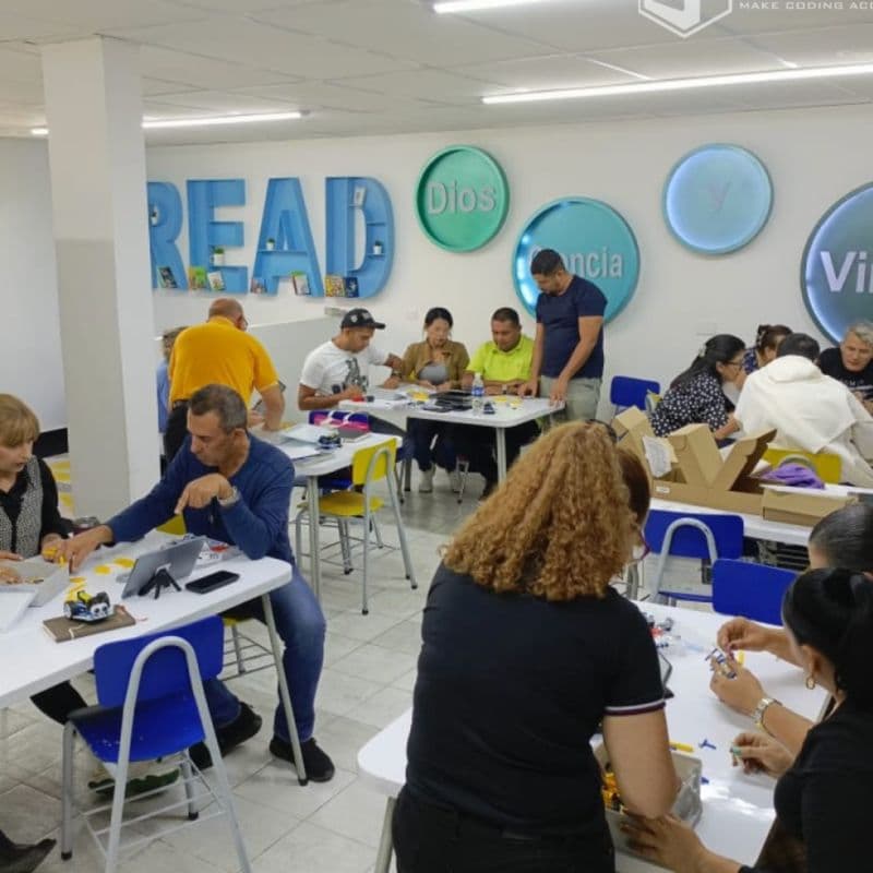 ELECFREAKS STEM education seminar with micro:bit and Ring:bit kits