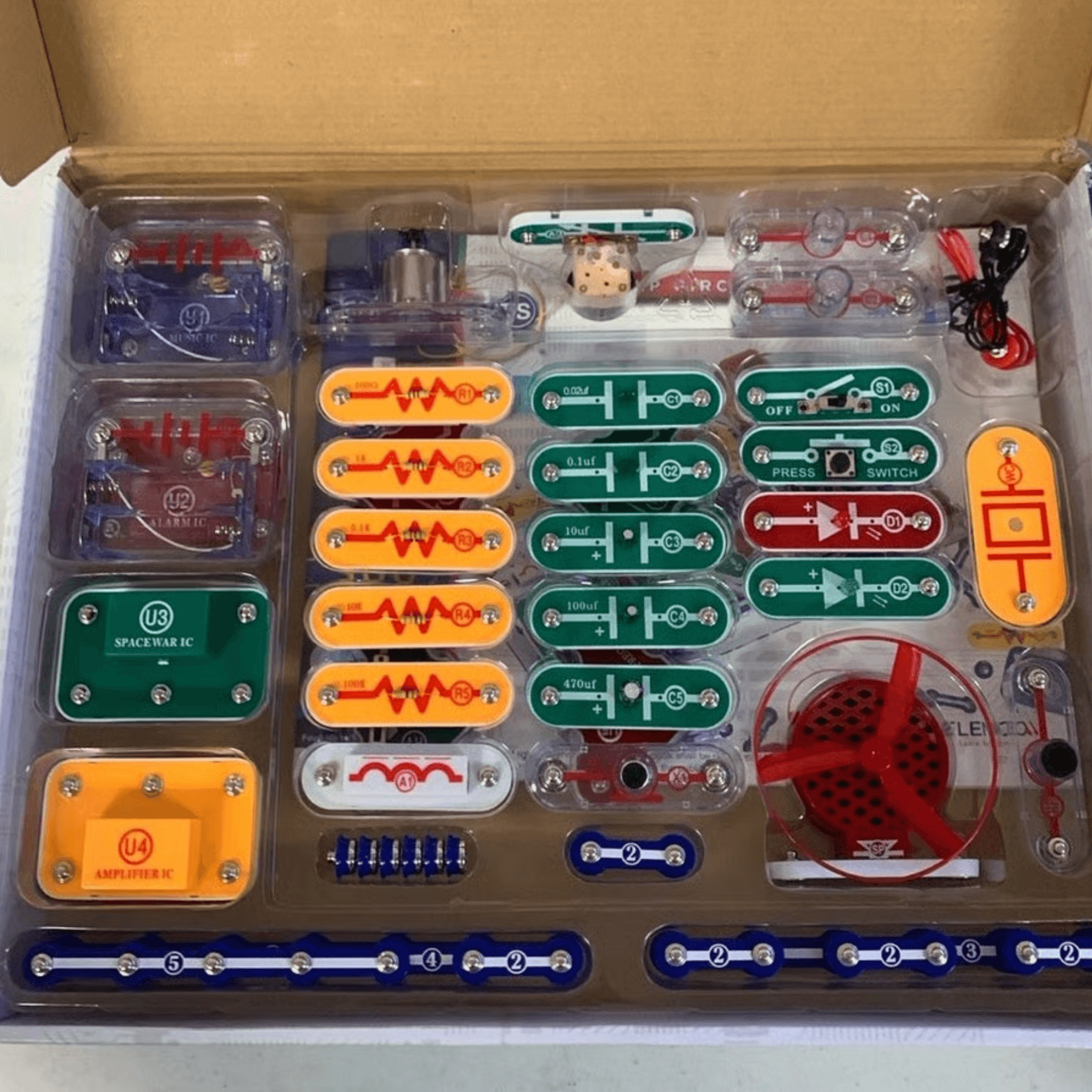 Snap Circuits Classic 300 open box with all 60+ modules laid out