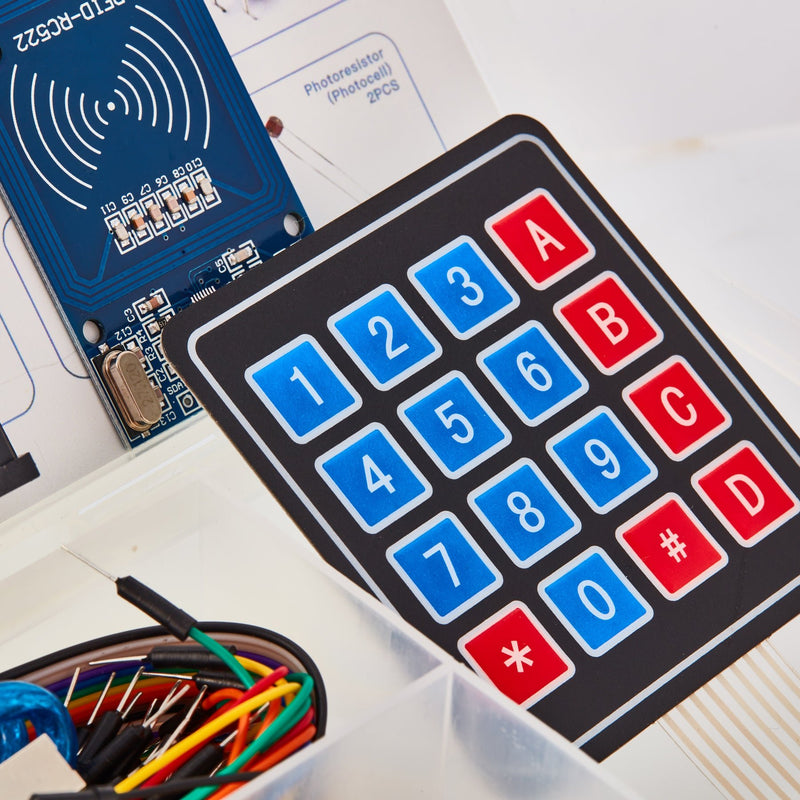 Robotico Ultimate UNO R3 Starter Kit - CREATESPACE